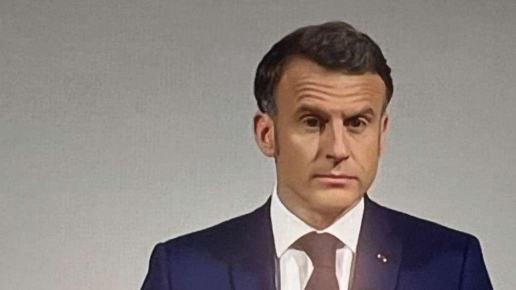 Musée Grévin : la statue d'Emmanuel Macron volée par des militants de Greenpeace