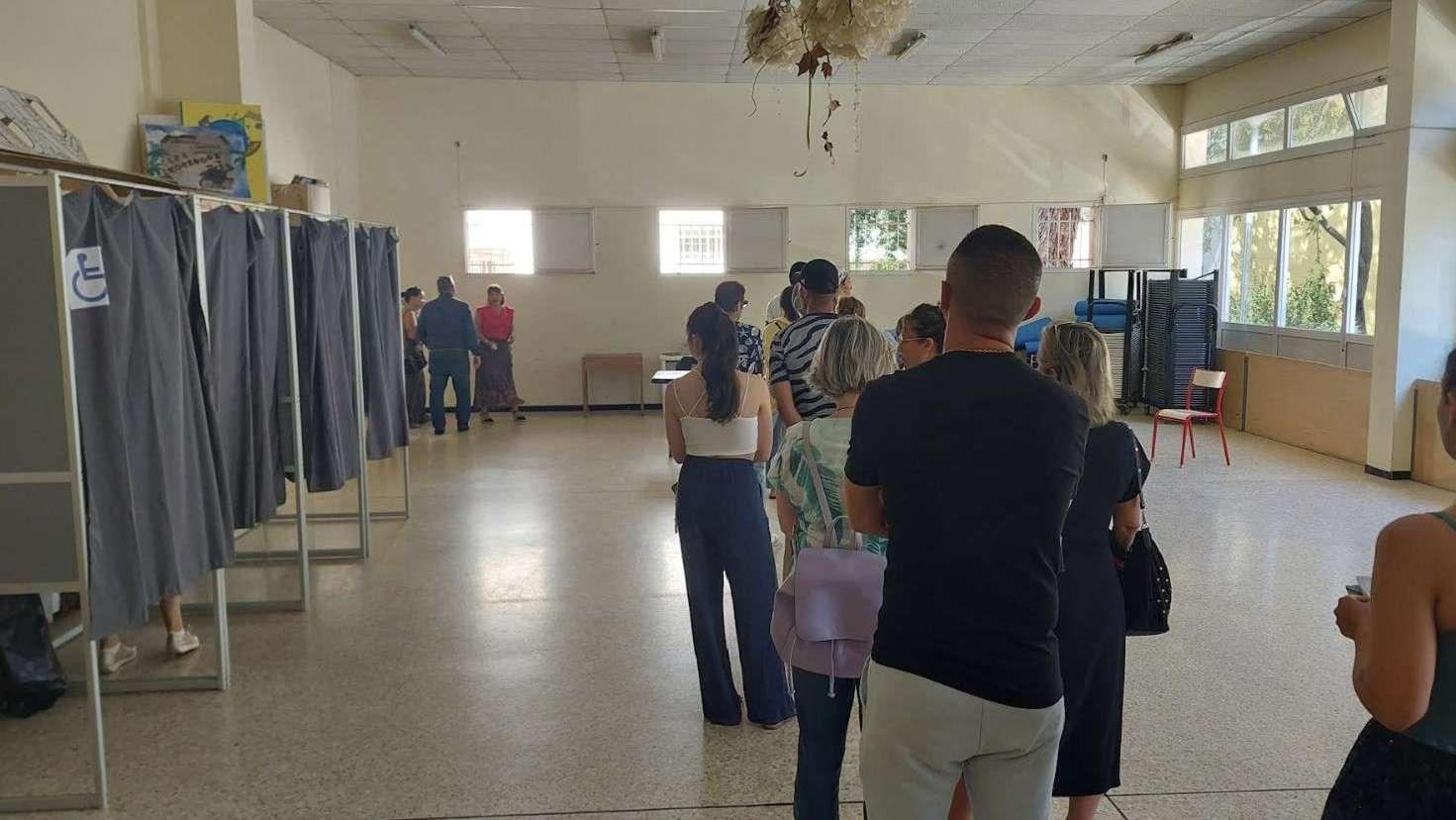 Municipales: 57,17% de participation au 1er tour, taux historiquement faible en France