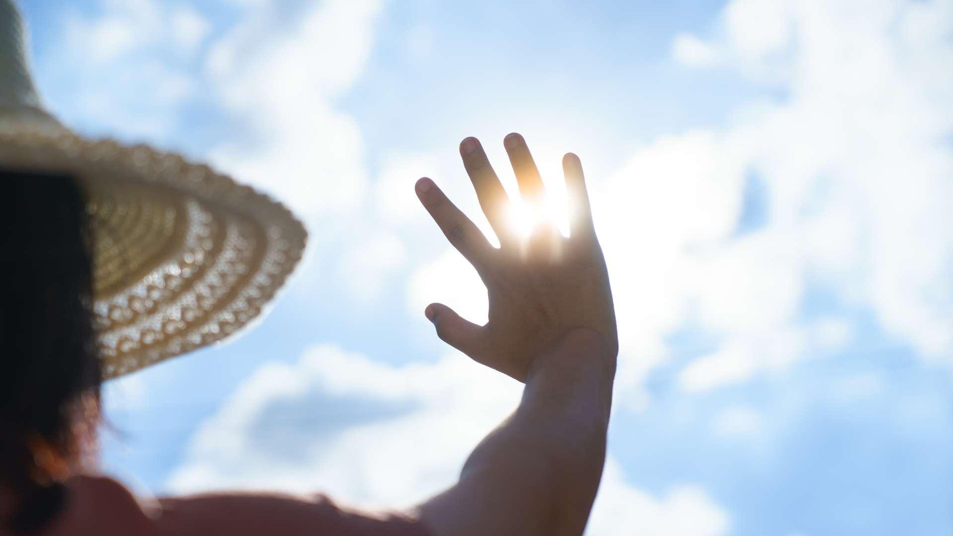 Goutte, plume, feux et sable : un cocktail inédit pour la Météo du 13