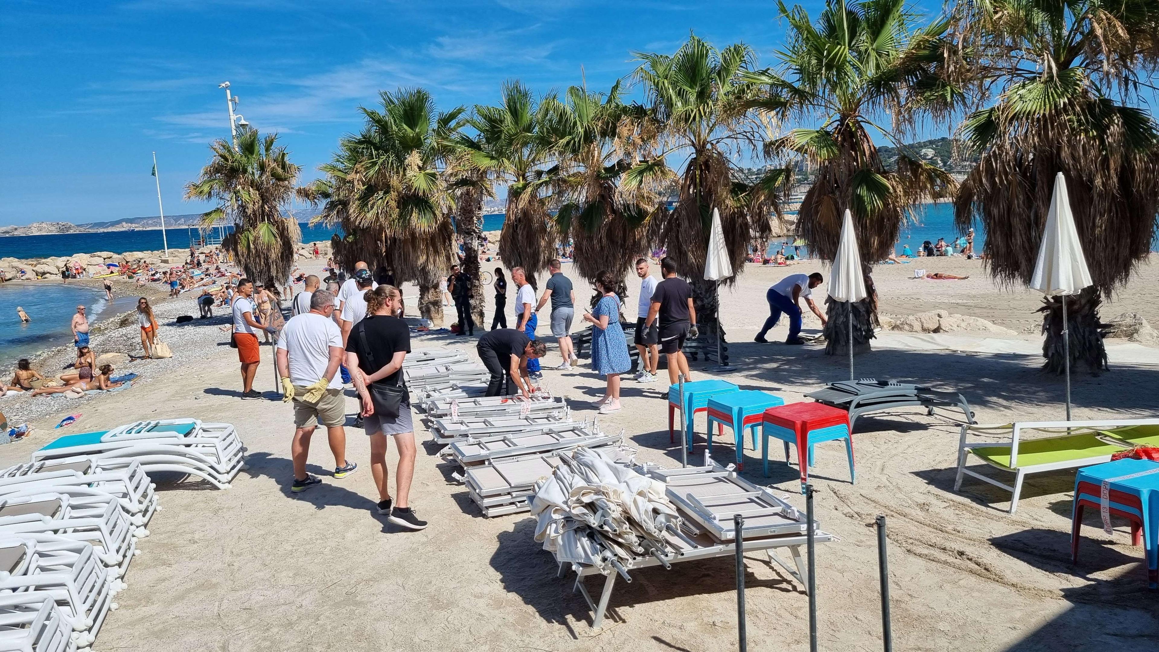 Marseille : "le Mama Beach"  évacué de la plage par les forces de l'ordre