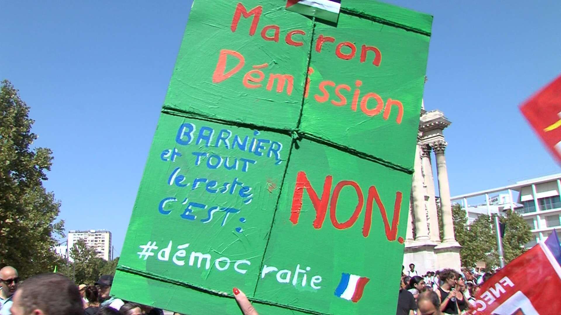 Manifestation à Marseille : pas de répit pour le "nouveau" Premier ministre