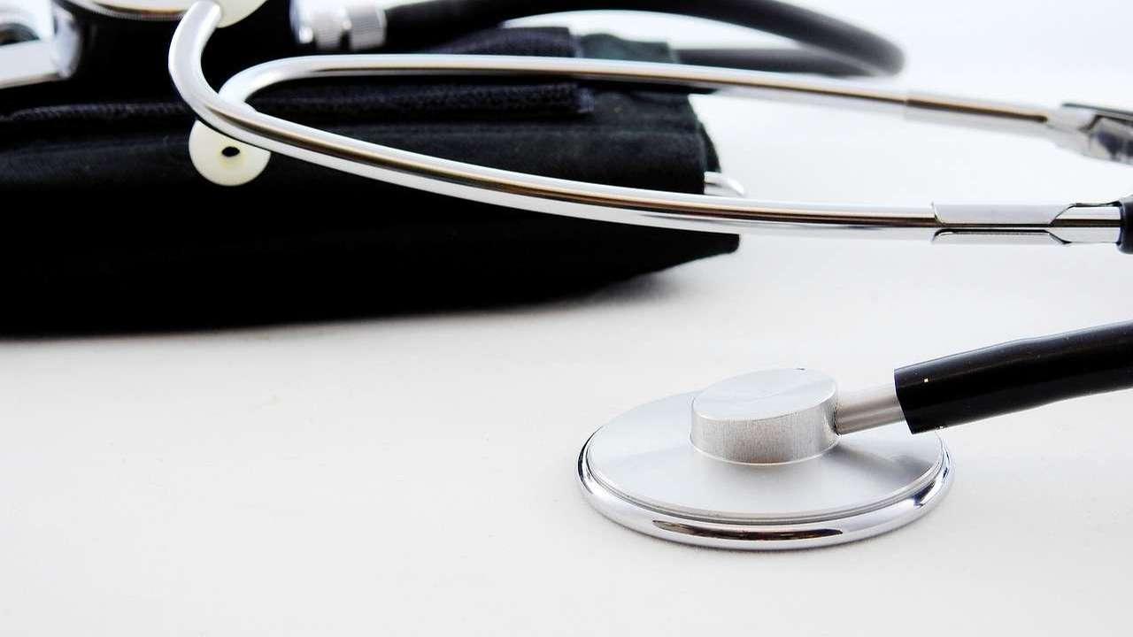 Une nette hausse des cotisations complémentaires santé en 2027, prévoient des experts 