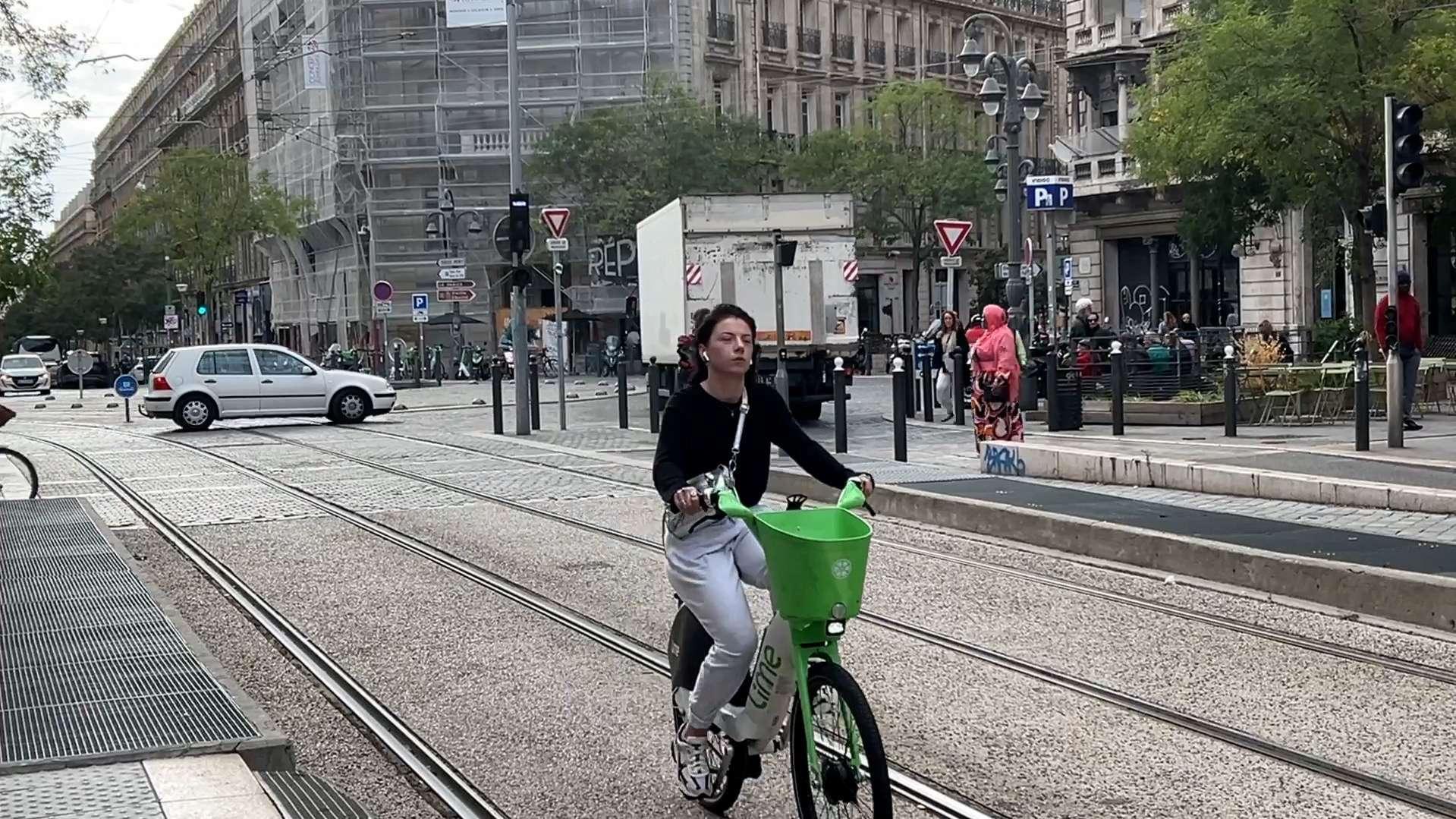 Sécurité, infrastructures, conditions de circulation : une grande enquête sur le vélo en France ! 