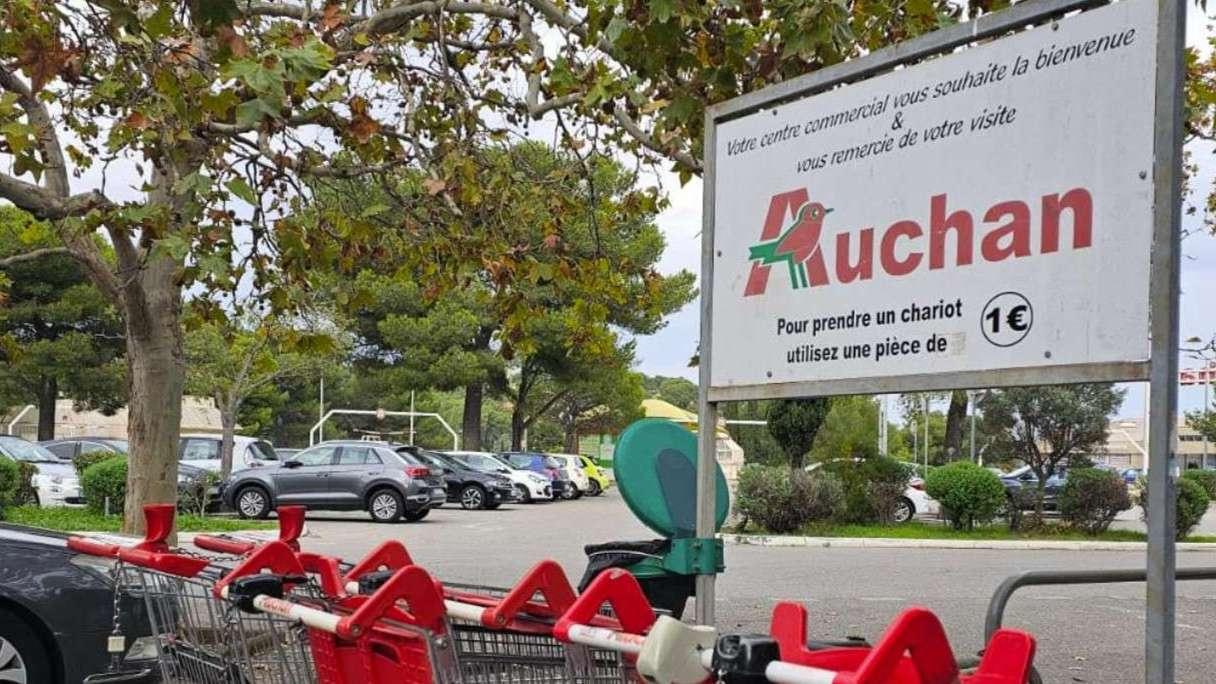 Auchan : "il n'y aura pas d'emplois supprimés", assure le DG