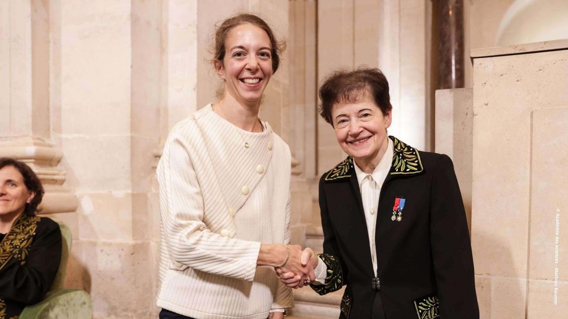 La chercheuse marseillaise Julia Schaeffer lauréate du prix des Grandes avancées françaises en biologie : "Il faut de la patience et de la passion"