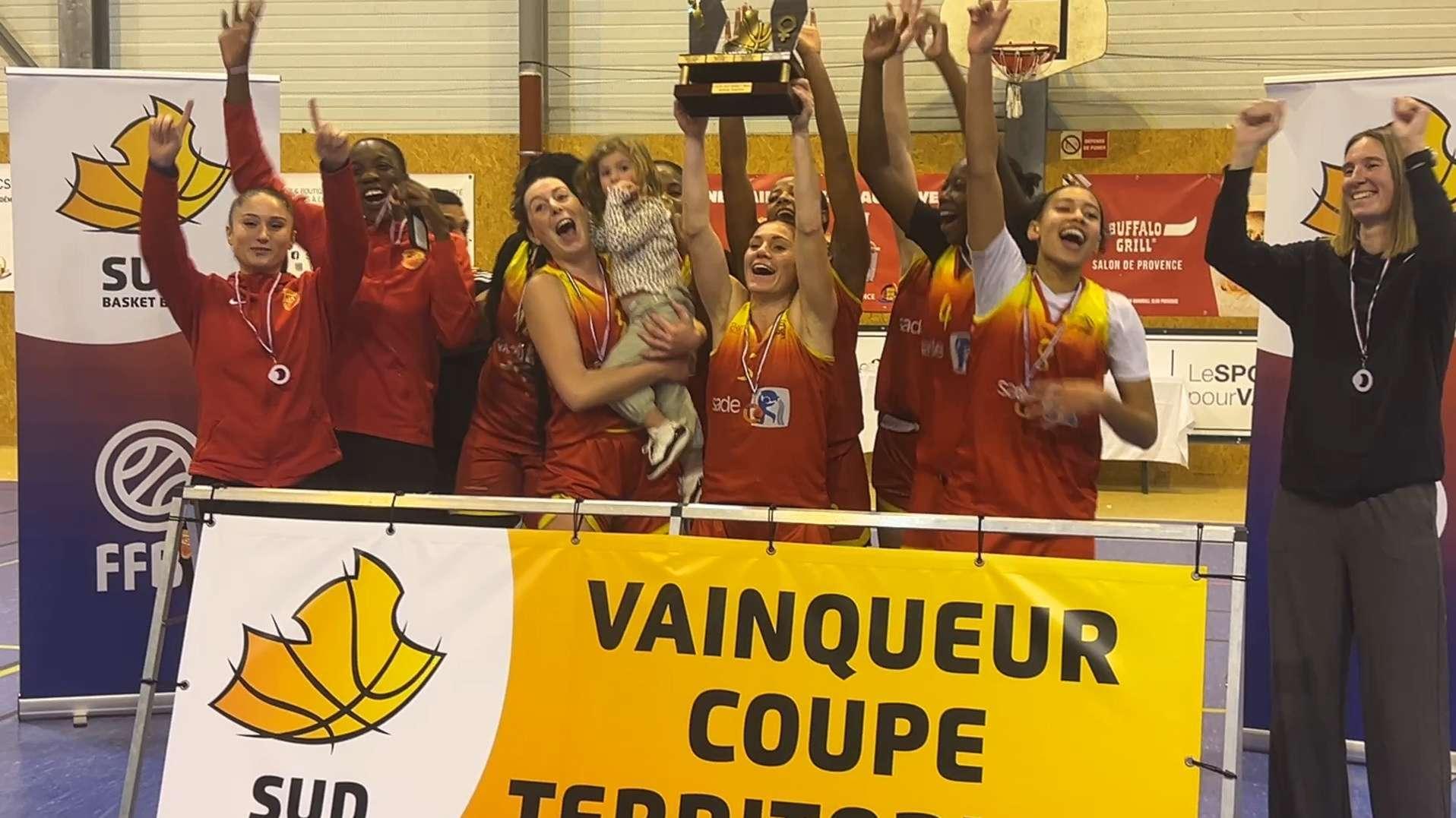 Les basketteuses de Martigues se resservent une coupe Sud sans modération