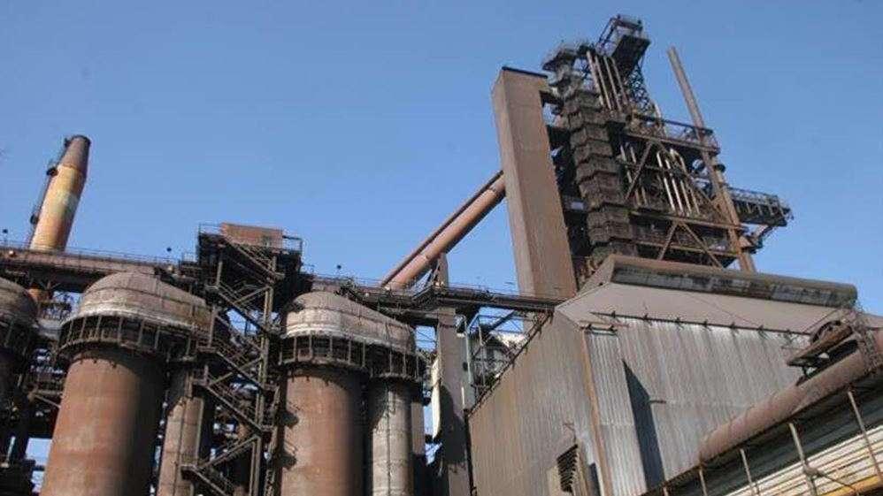Incendie à ArcelorMittal Fos : les opérations de mises à l'arrêt du haut fourneau ont démarré