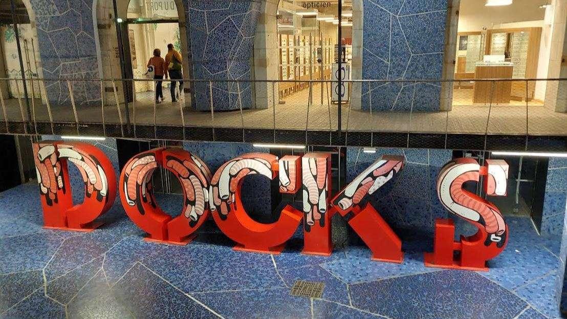 Marseille : Keith Haring, JonOne et talents locaux s'installent aux Docks Village pour les "Escales Artistiques"