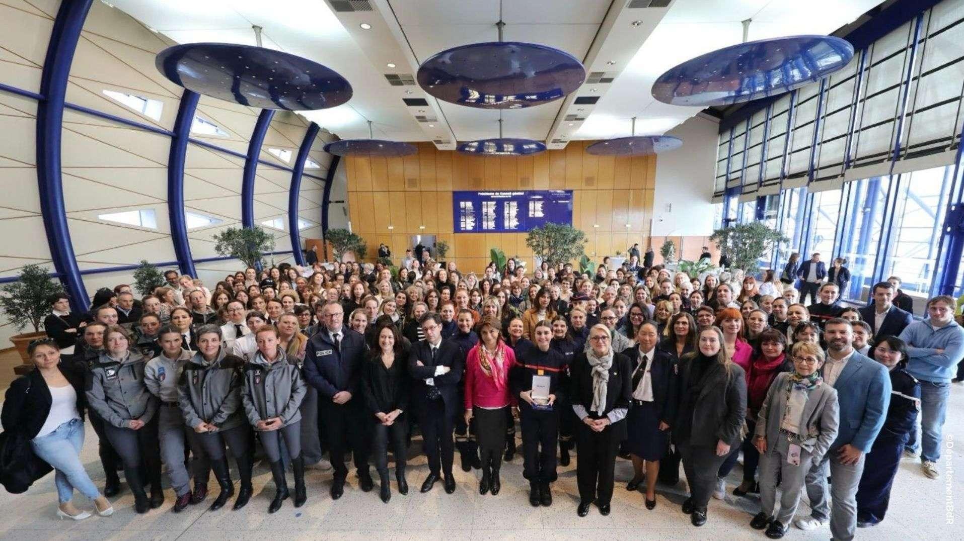 Marseille : le Département a mis à l'honneur 250 femmes qui nous protègent