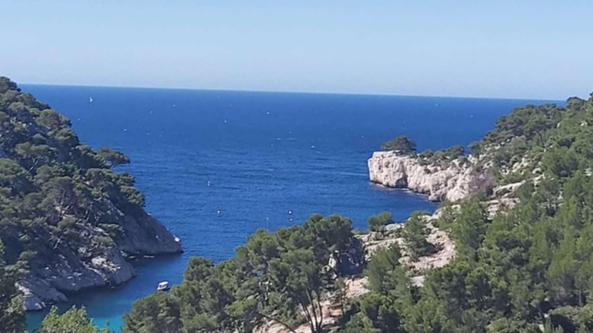 La Sainte-Victoire et Sormiou en tête des lieux préférés des célibataires des Bouches-du-Rhône