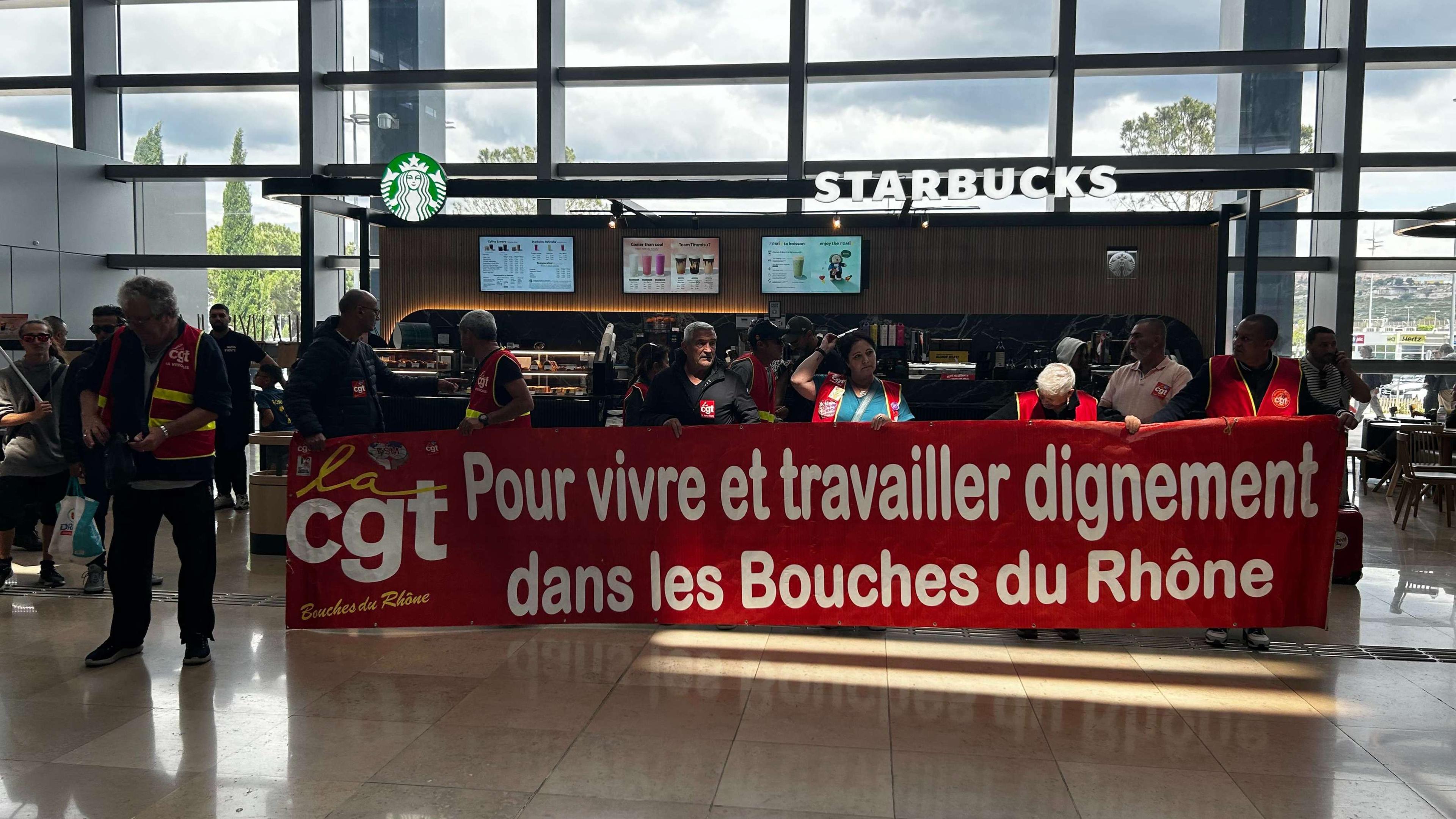 Marignane : mobilisation pour la réintégration de salariés licenciés pour avoir donné des invendus aux SDF