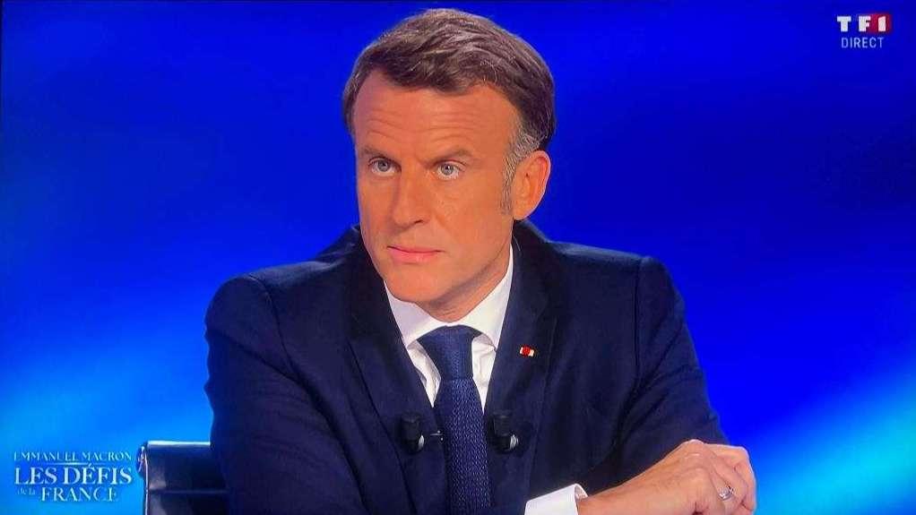 A Davos, Macron dit préférer "le respect plutôt que les brutes"