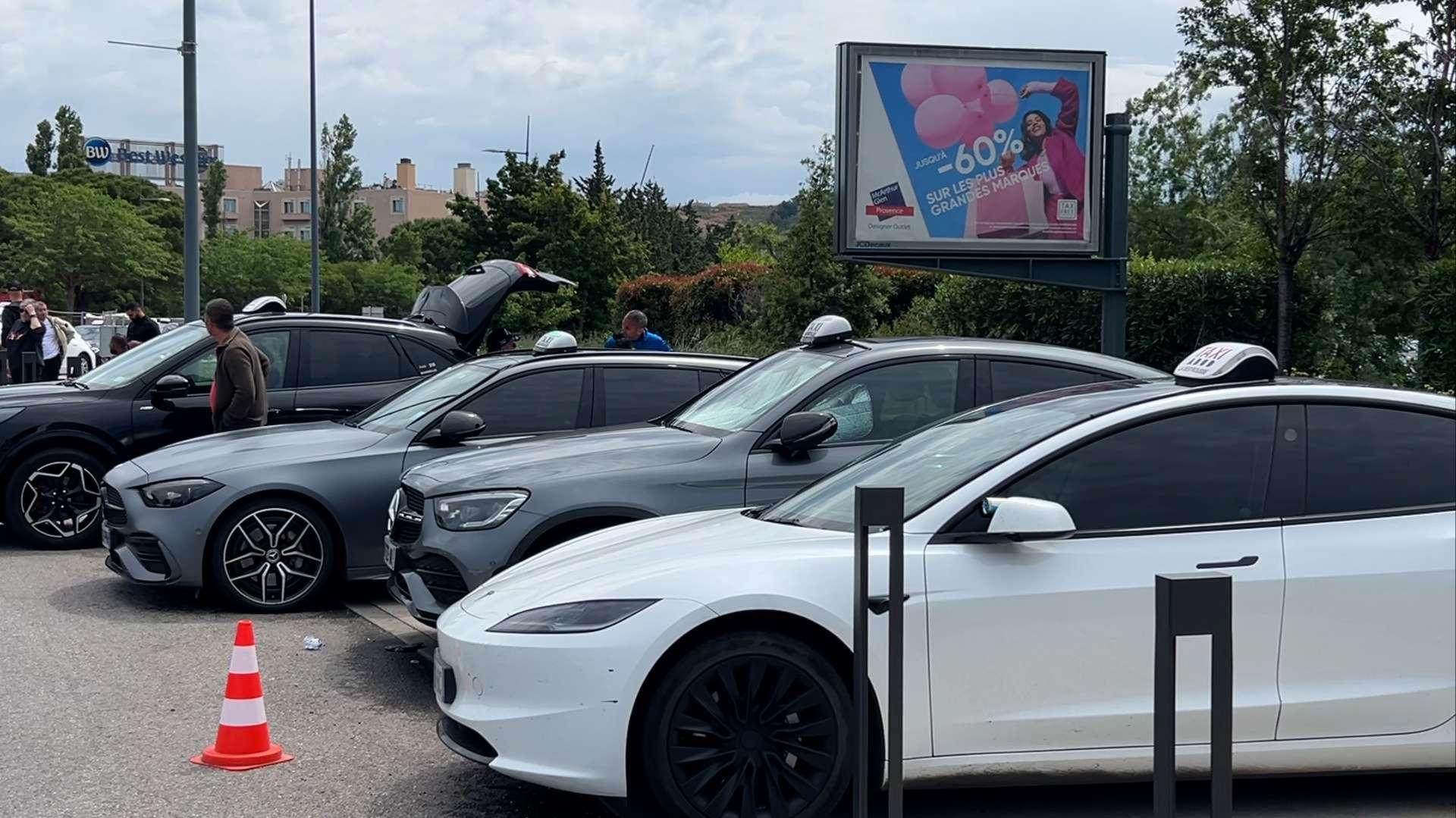 Un chauffeur de taxi renversé lors de la mobilisation à l'aéroport de Marignane