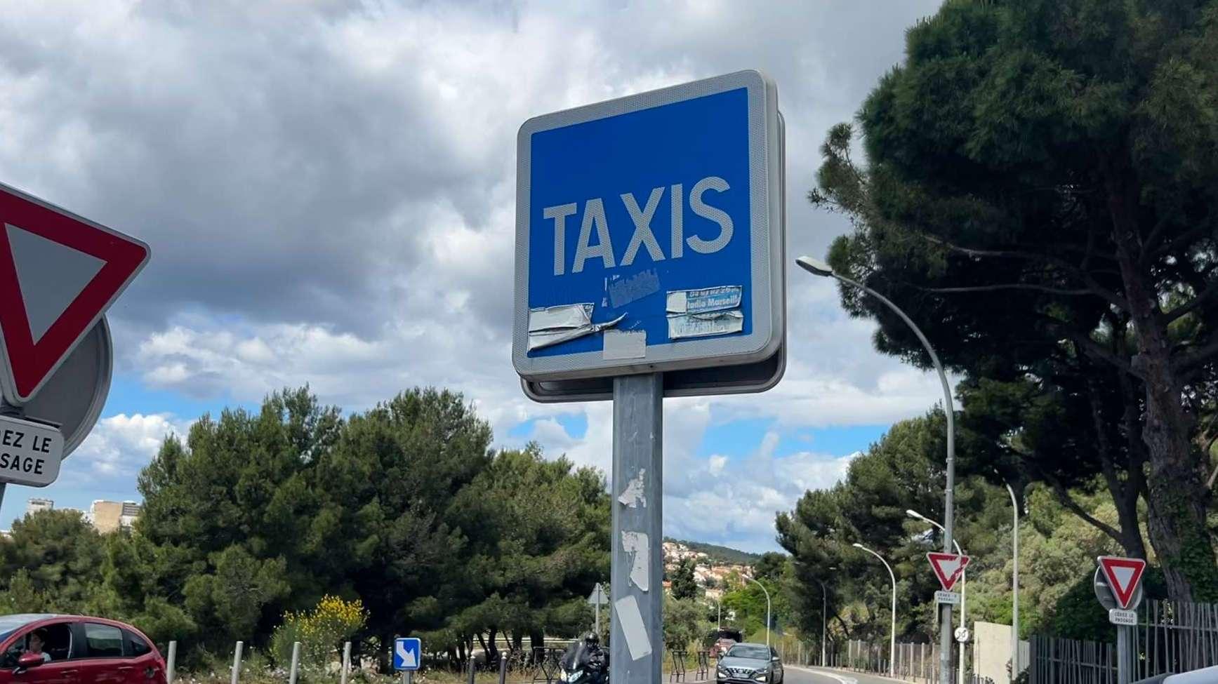 ‌ Grève des taxis : entre revendications des chauffeurs et inquiétudes des patients