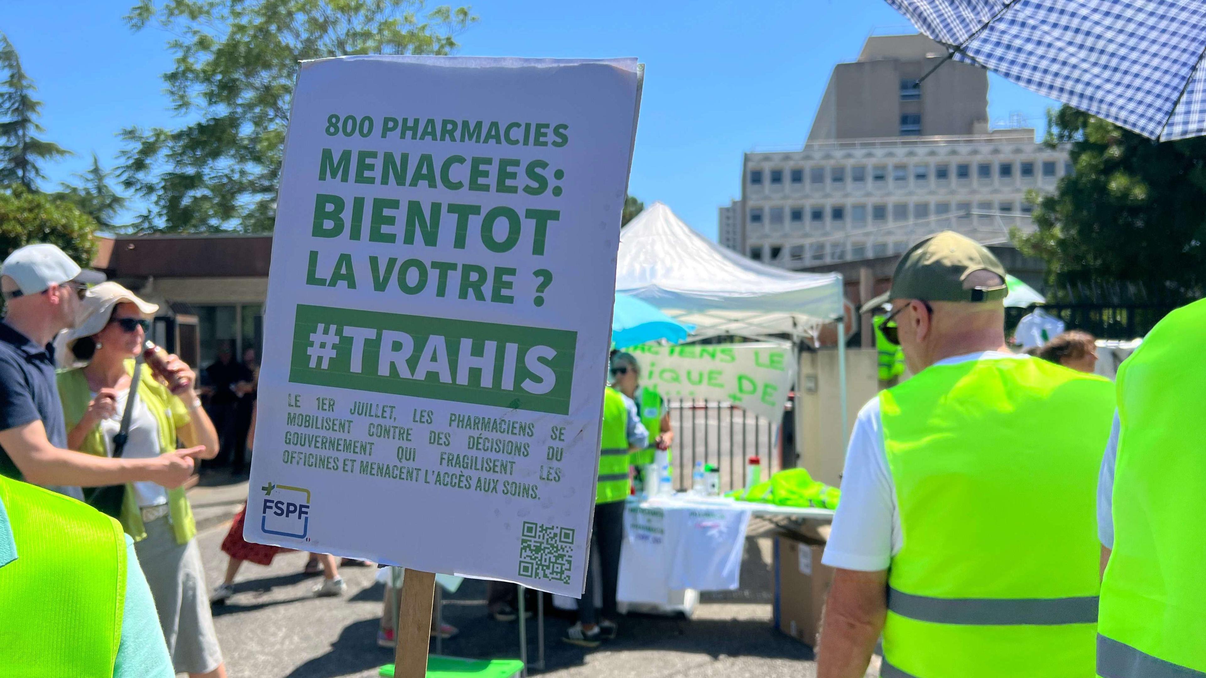  Crainte de fermetures, de licenciements : les pharmaciens se mobilisent à Marseille
