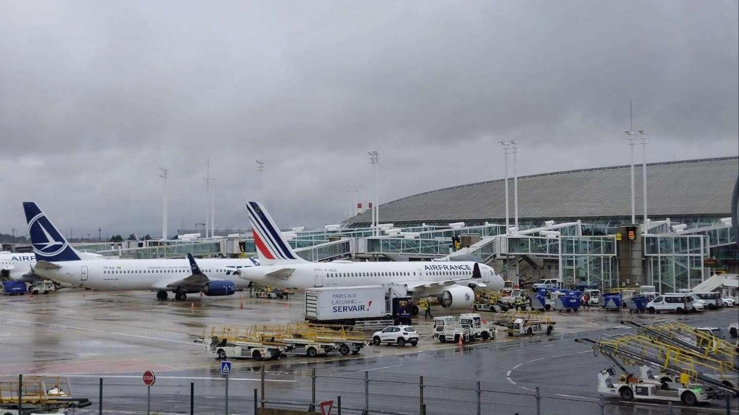 Appel à la grève des contrôleurs aériens : "Je ne céderai pas", déclare le ministre des Transports