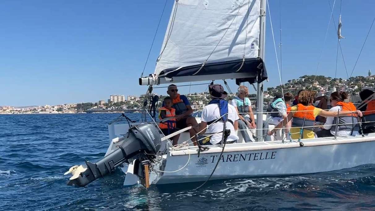 Au stade nautique Florence Arthaud, les activités nautiques de l'été marseillais attirent petits et grands