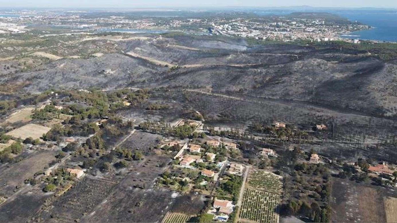 Il y a 5 ans, un feu d’une ampleur inédite à Martigues 