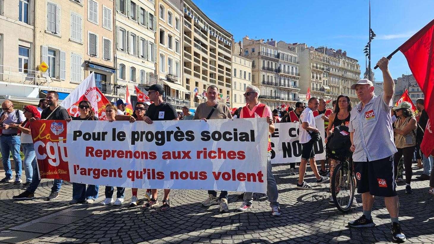 Des centaines de milliers de personnes ont manifesté contre "l'austérité"
