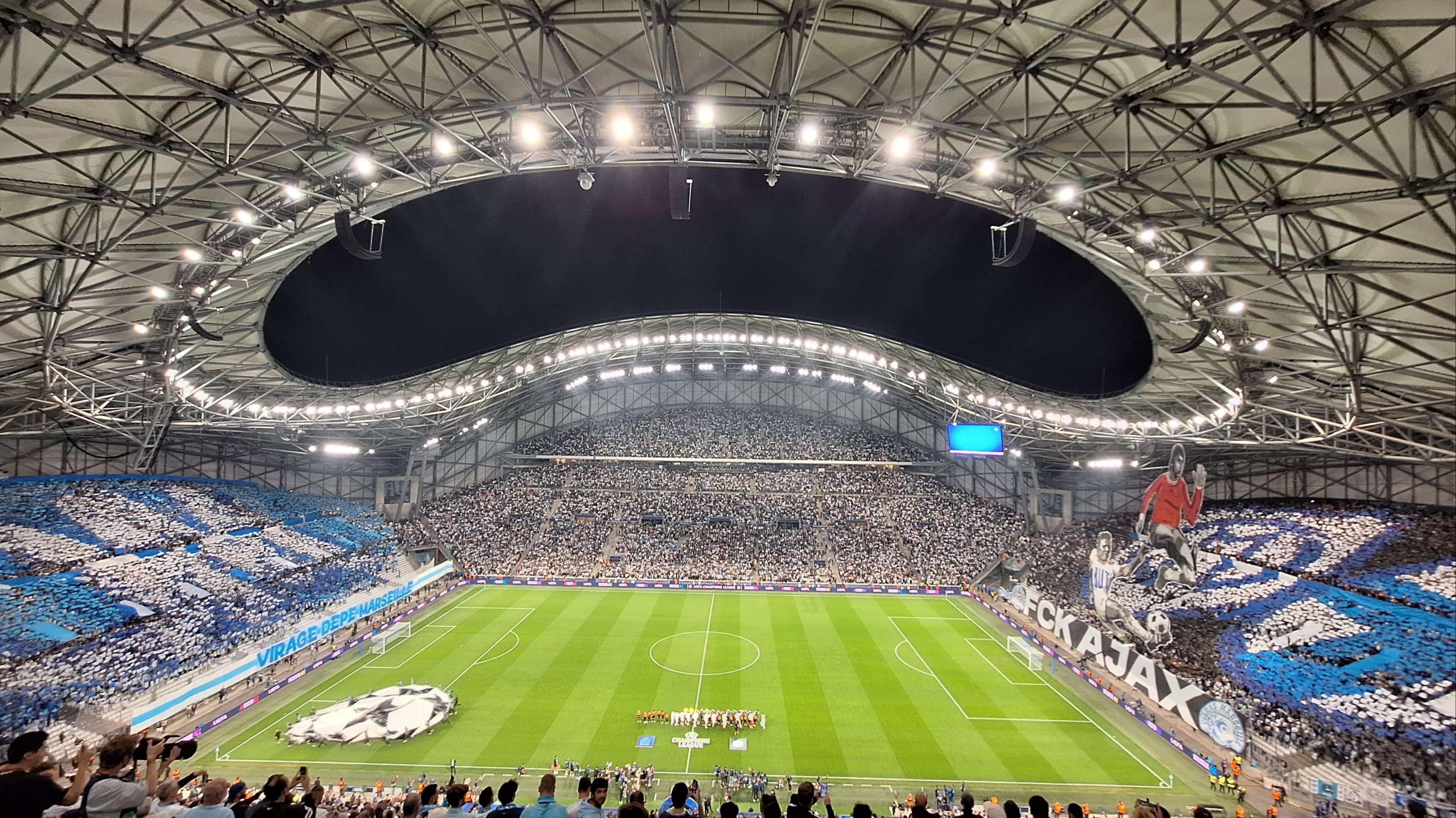 L'OM piétine l'Ajax et s'impose 4-0 dans un Vélodrome en ébullition  