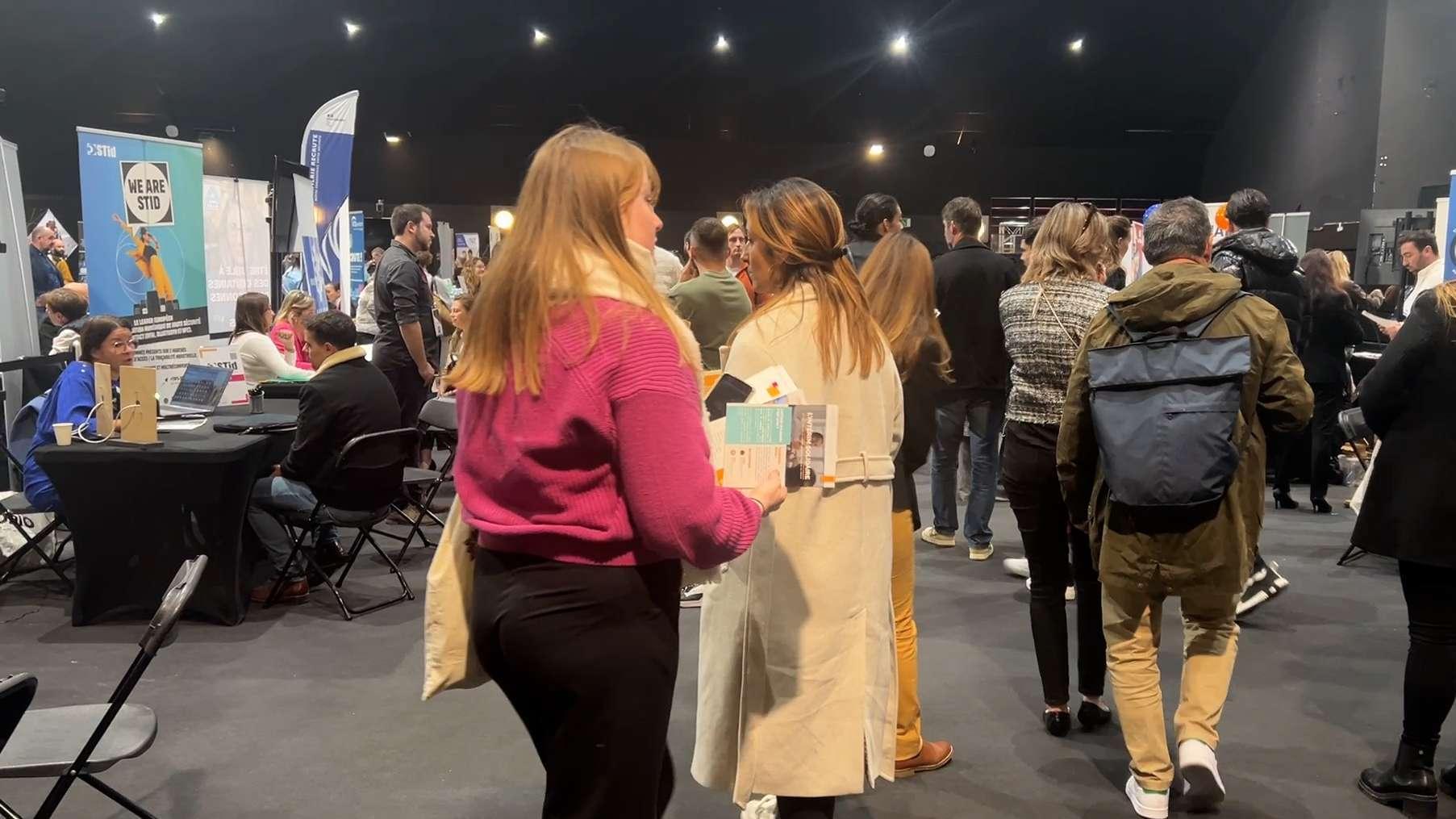 "Ici, on n'est pas qu'un CV !" : au Village des Recruteurs d'Aix, la motivation prime sur les diplômes