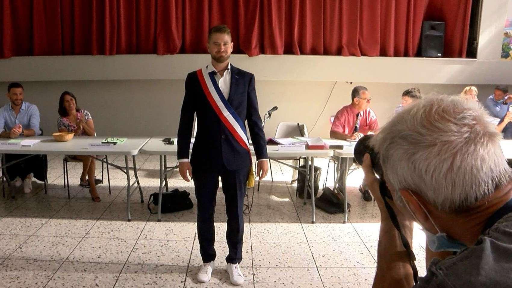 "En rémission de mon cancer", le maire de Sausset Maxime Marchand repart au combat pour 2026