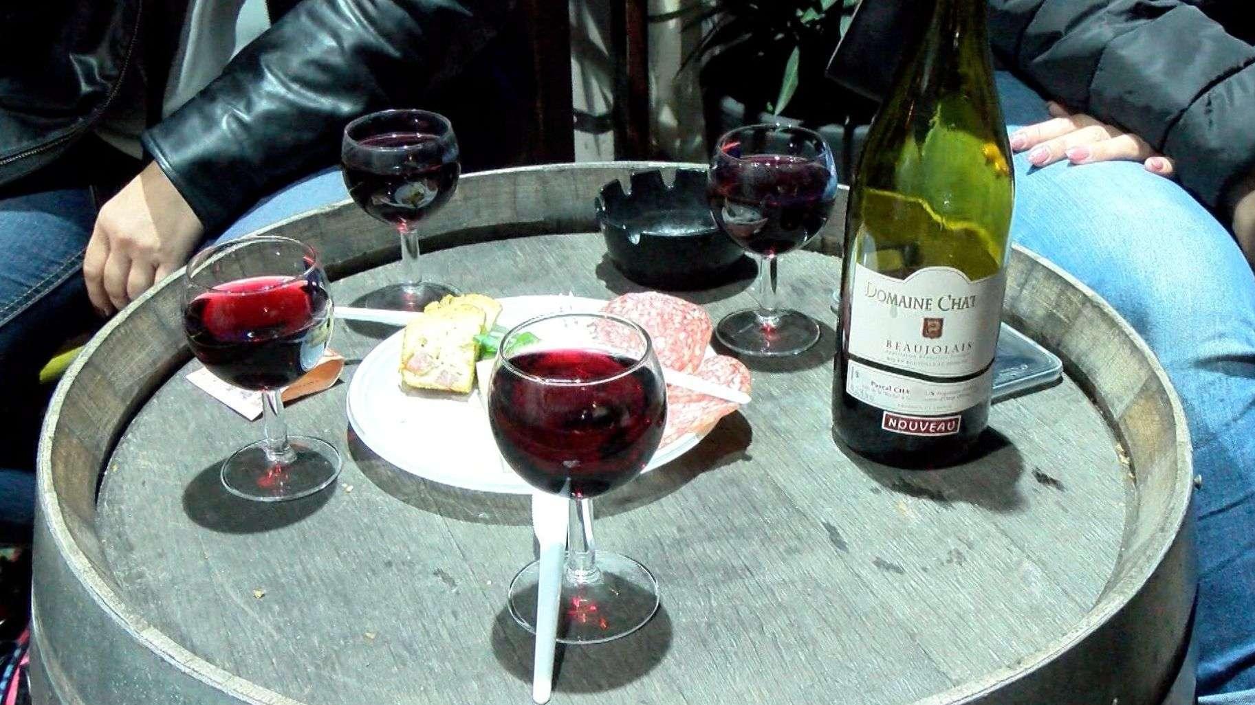 Une "belle qualité" mais un volume moindre : le Beaujolais nouveau de retour