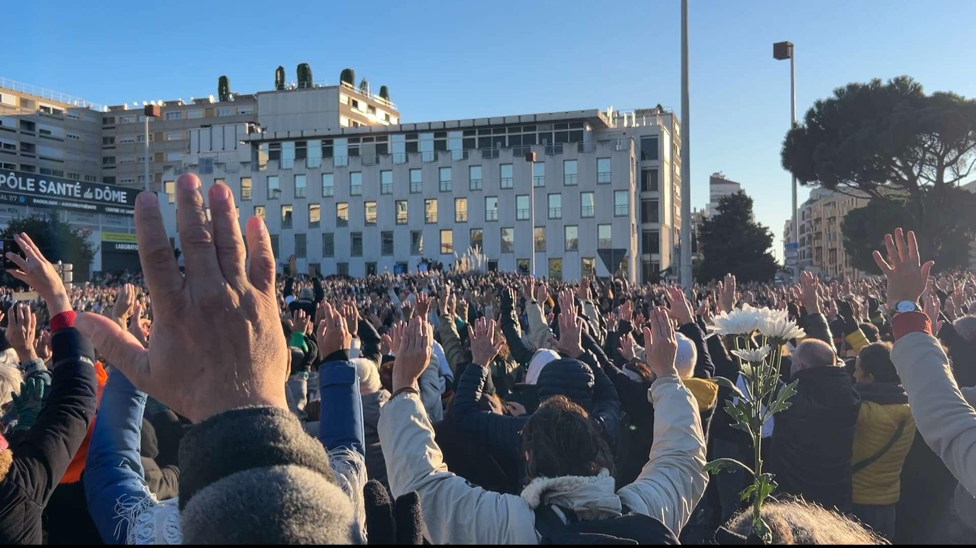 Marseille. Des milliers de mains pour Medhi