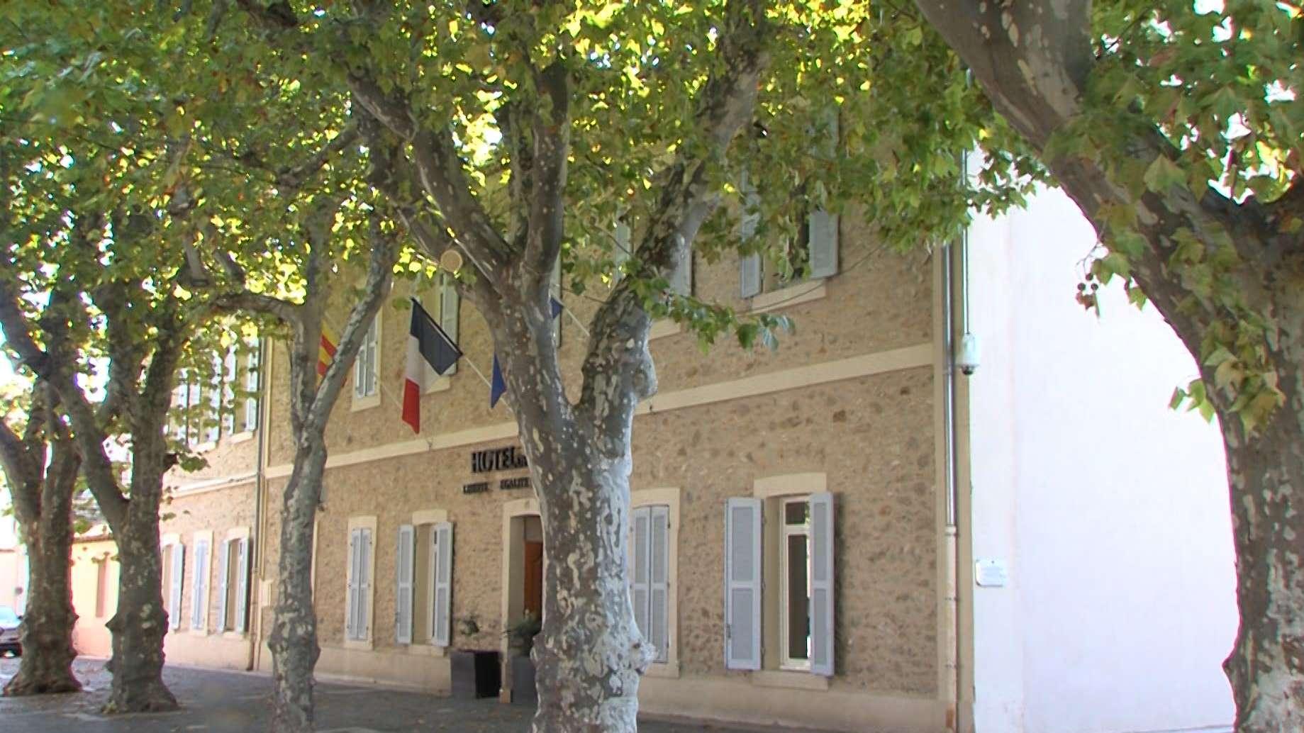 Municipales 2026 à Gignac : le pompier Jérôme Gouiran évoque sa candidature "citoyenne"