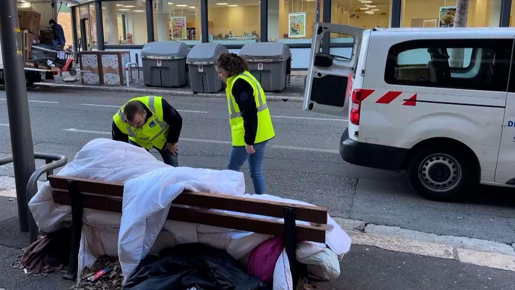 Grand froid à Marseille : ça ne s'arrête pas, un deuxième gymnase ouvert en urgence pour les personnes sans-abri