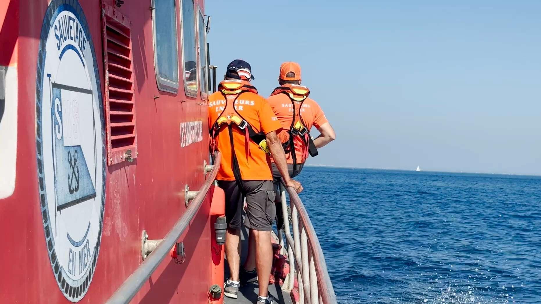 Naufrage à Carry-le-Rouet : un voilier s'échoue en pleine tempête, le skipper porté disparu retrouvé sain et sauf