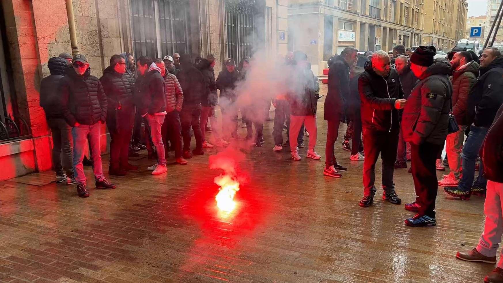 "Marseille est sous tutelle ?" : le coup de gueule des taxis après une réunion tendue à la mairie