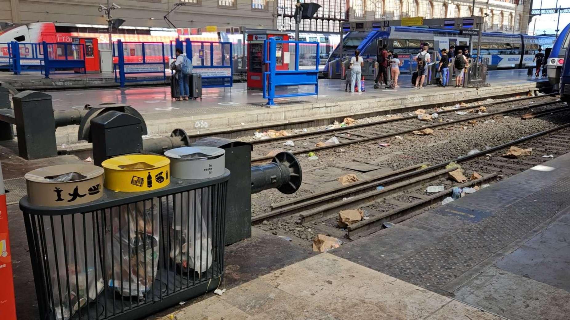 "Basta" : le collectif citoyen qui veut briser le tabou de la saleté à Marseille lance son baromètre