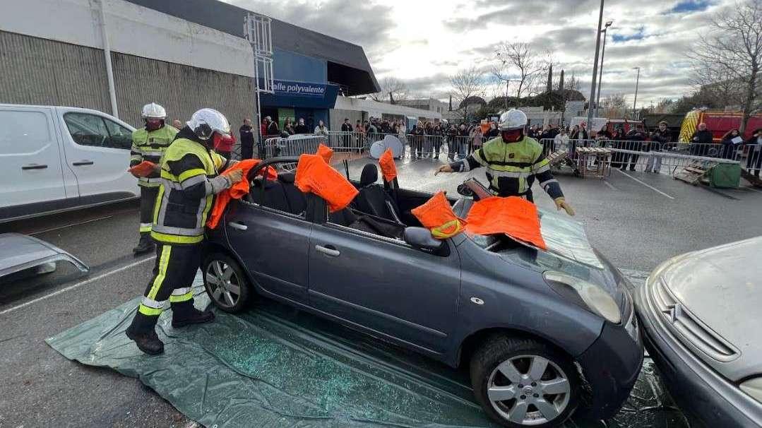 Istres : immersion au 10e Forum des métiers de la Défense, entre armes classiques, caméras de pointe et claviers d'ordis
