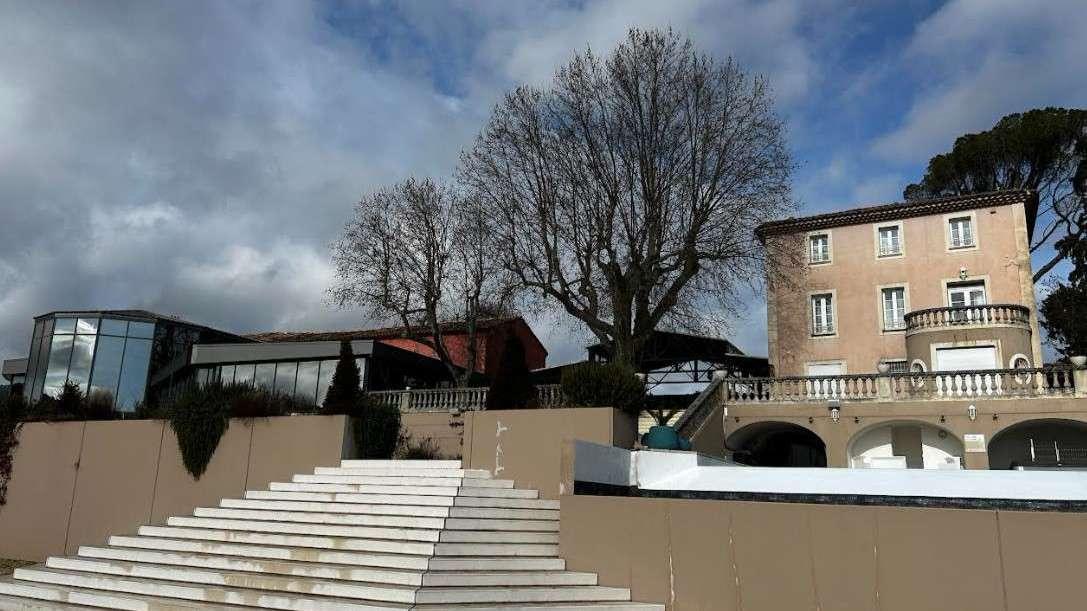 "Tout est magique ici" : dans les coulisses du Maritima Live au Château de la Roque Forcade à Peypin