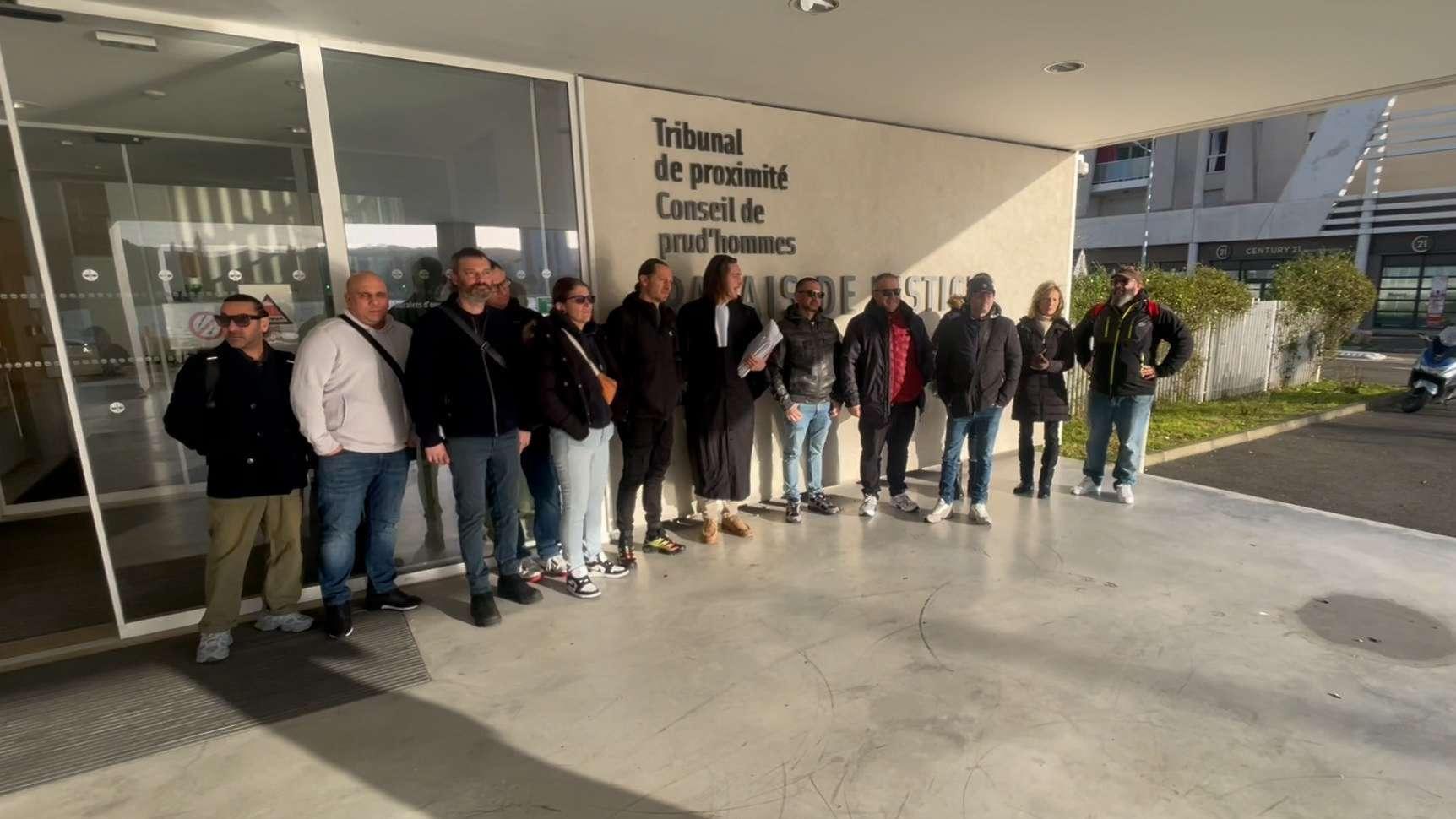 « Je sens encore le pétrole après ma douche » : à Martigues, le cri de détresse des salariés de TotalEnergies face au benzène