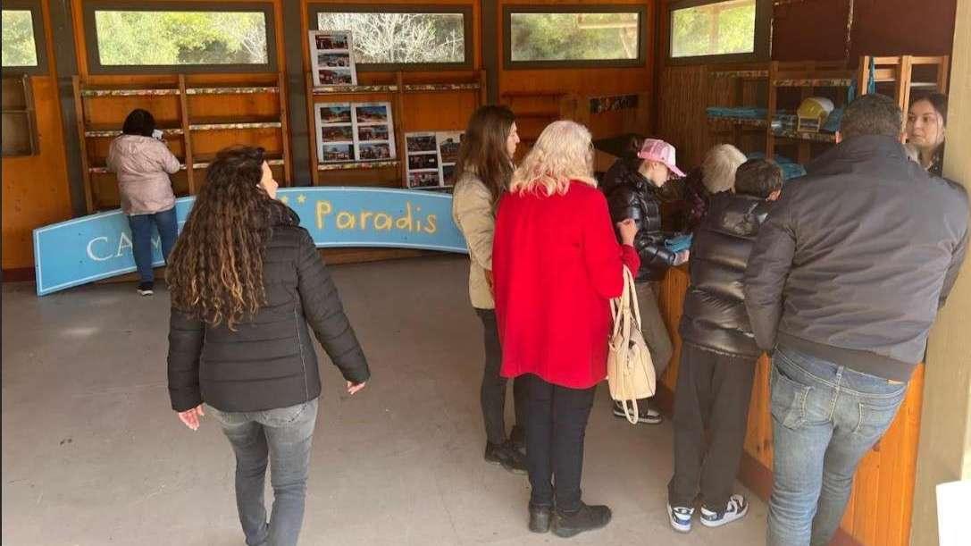  A Martigues, quand les portes du Camping Paradis s'ouvrent, les fans sont aux anges