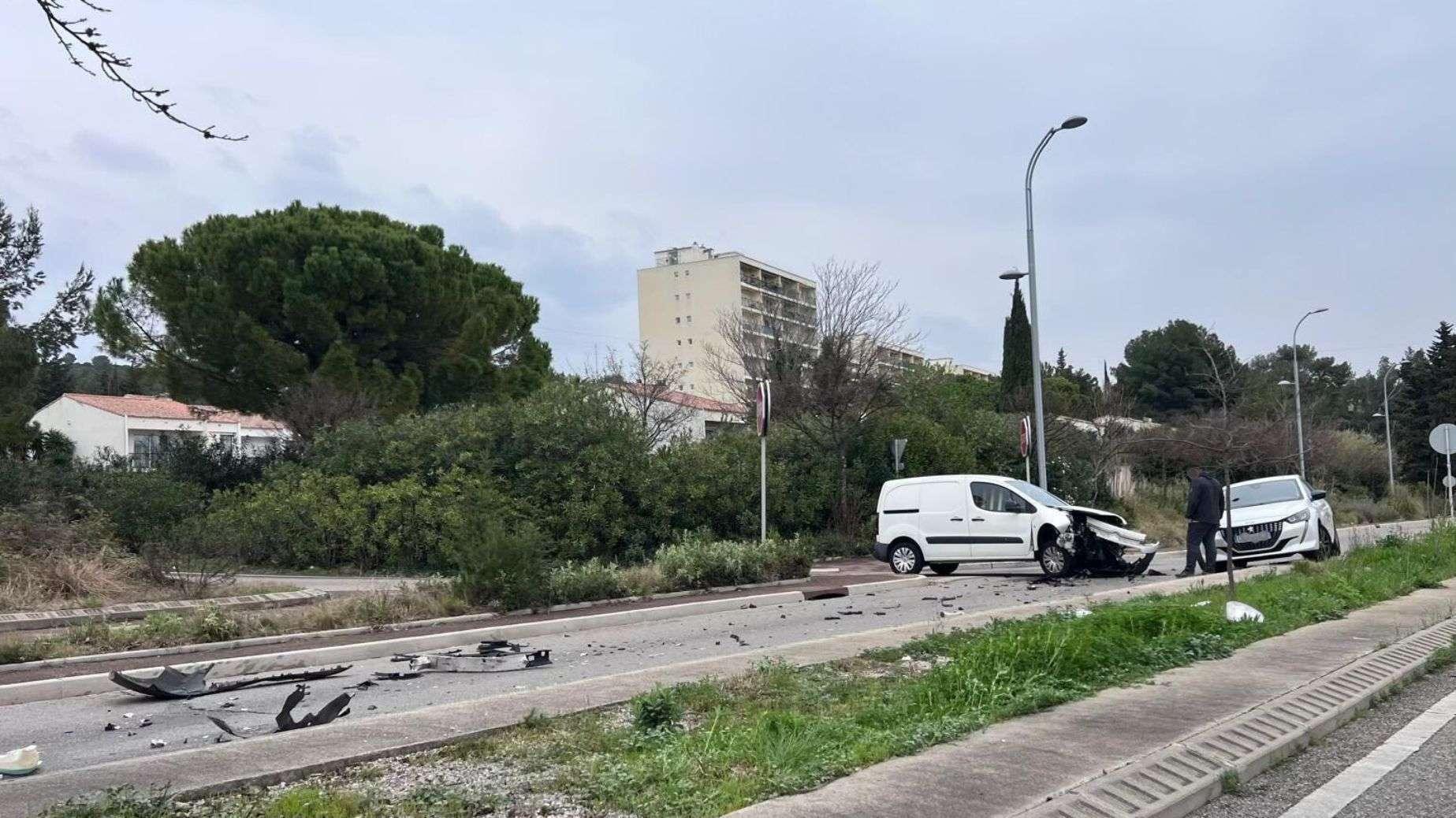 Martigues : un accident sur la route Clément Escoffier