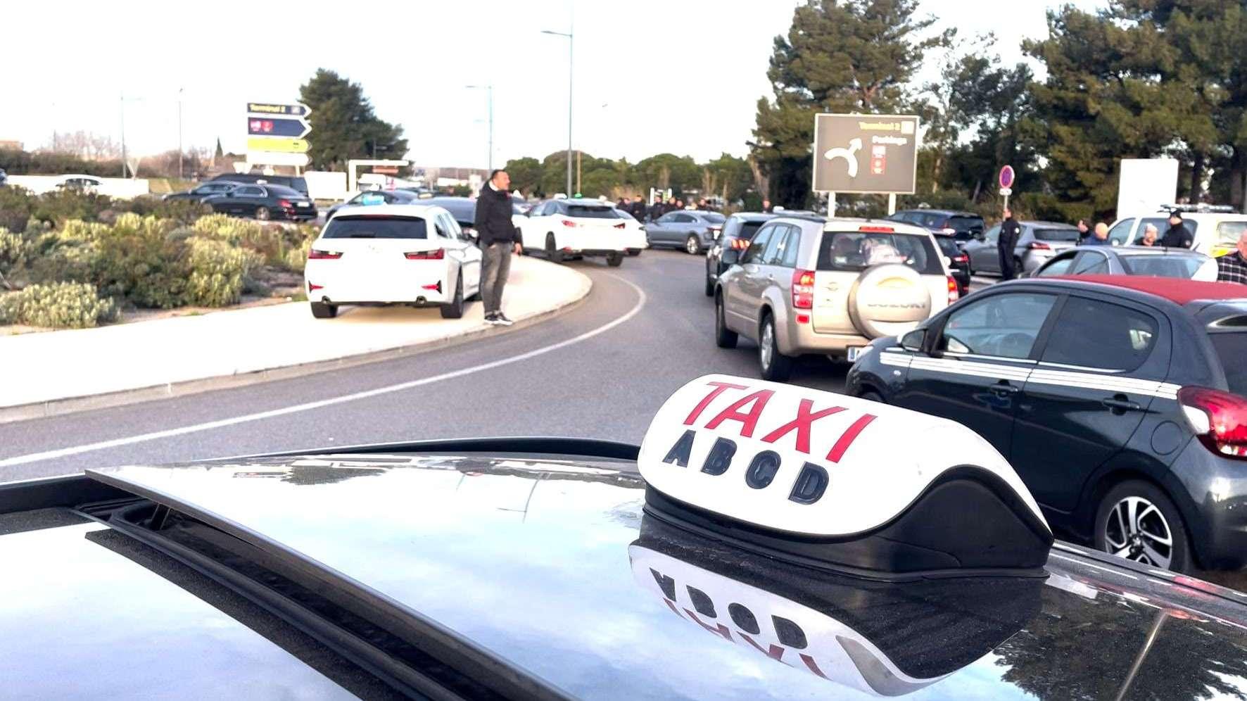 Sébastien Quessada, taxi à Marignane : "On travaille plus d’heures pour compenser la hausse du carburant"