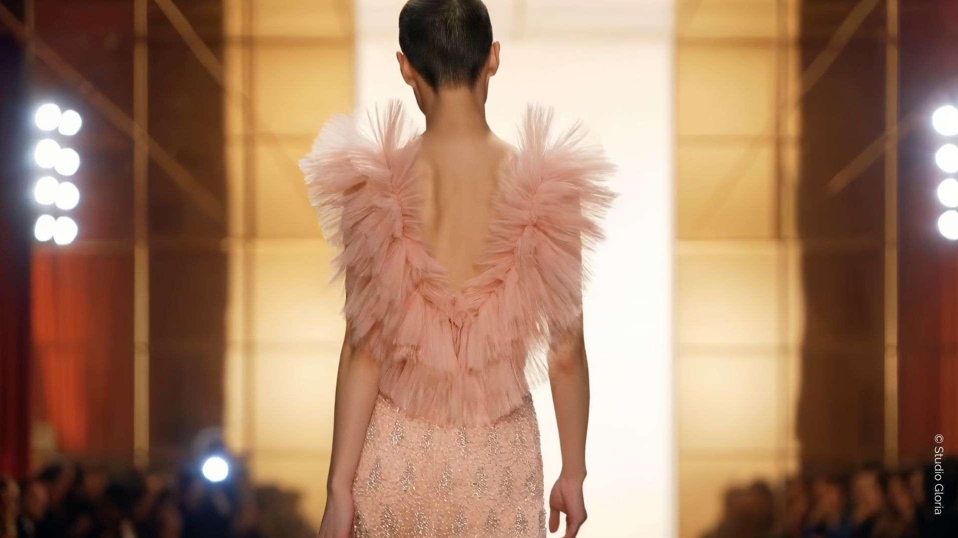 Quand le studio marseillais GLORIA réinvente le défilé Haute Couture avec l’IA au Lido