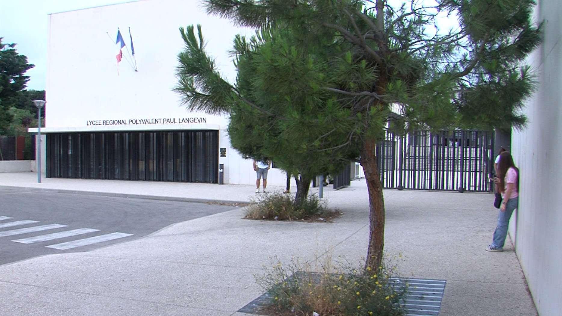 Martigues : "L’école publique ne peut pas être une variable d’ajustement", les profs du lycée Langevin tirent à leur tour la sonnette d’alarme 
