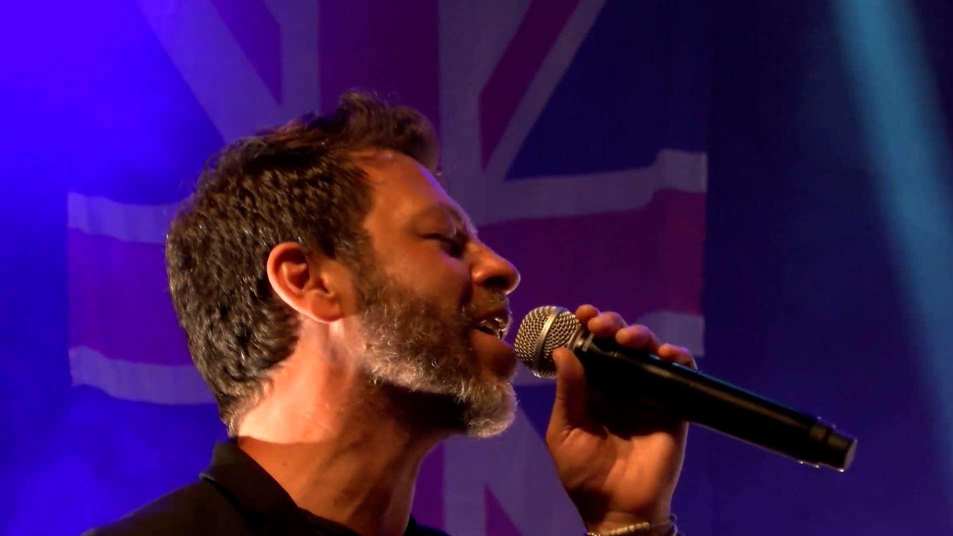 Salon-de-Provence : Christophe Maé et Jean-Paul Rouve rejoignent l’affiche de « L’Été au Château »