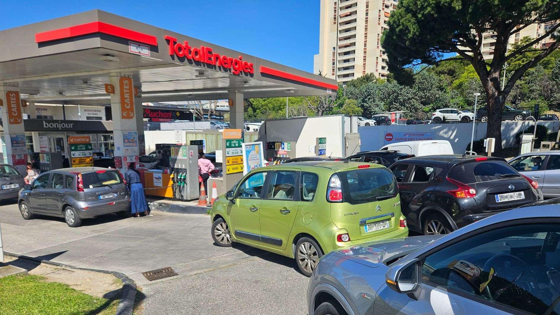 Carburants : TotalEnergies prolonge son bouclier, mais le prix du diesel va augmenter à la pompe