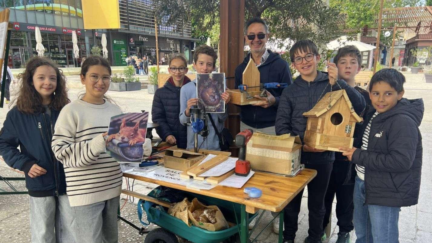 Forum du développement durable à Salon-de-Provence : écuroducs, huile d'olive "collège" et hôtel 5 étoiles pour insectes...