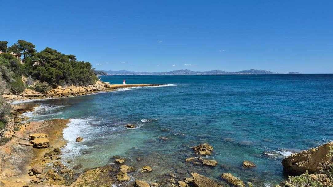 Côte Bleue : après Martigues, la baignade désormais interdite à Sausset, Carry et Ensuès pour pollution