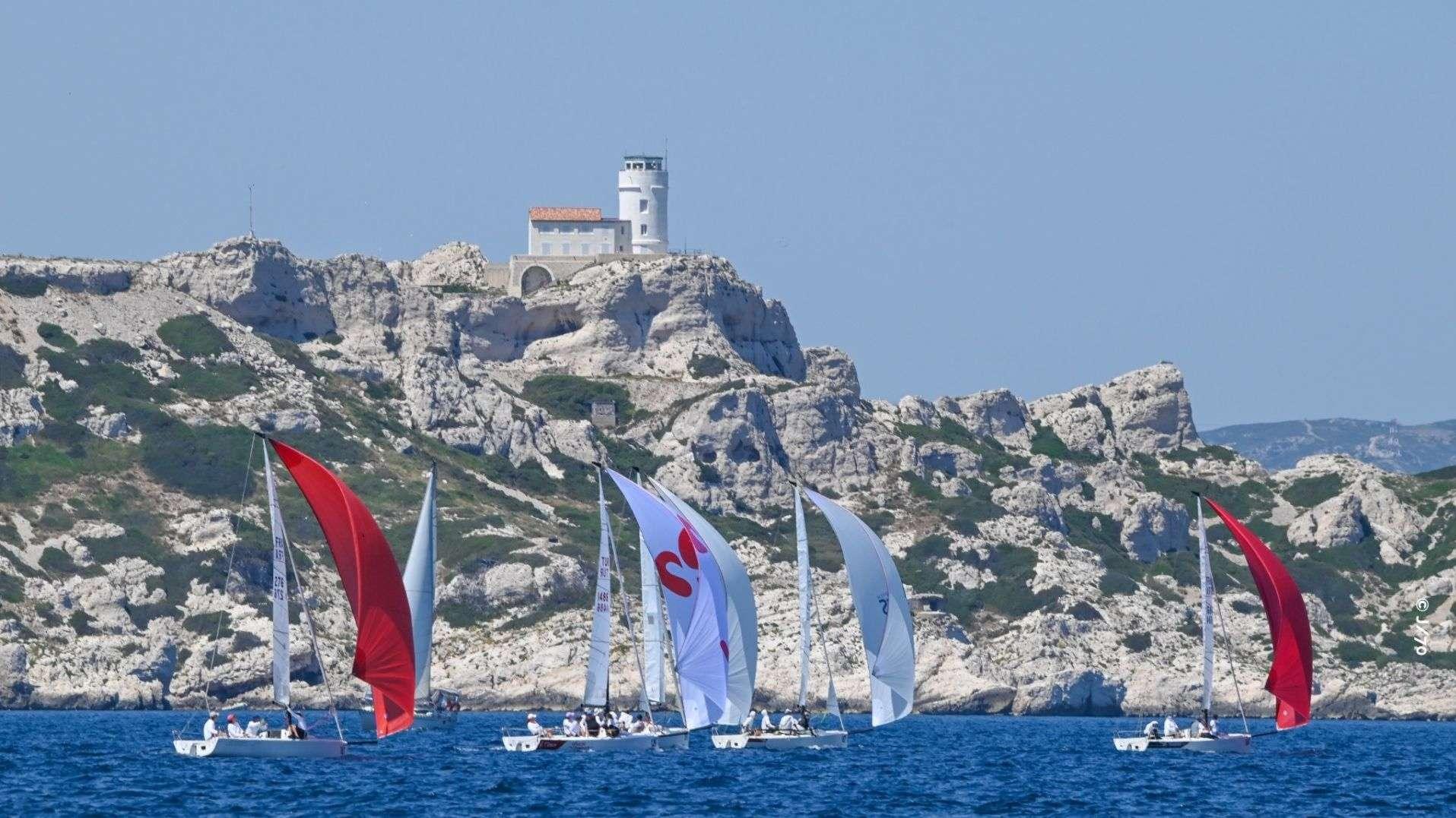 Marseille : les Australiens maîtres du vent au Mondial de J/70 Corinthian, le spectacle continue au Prado