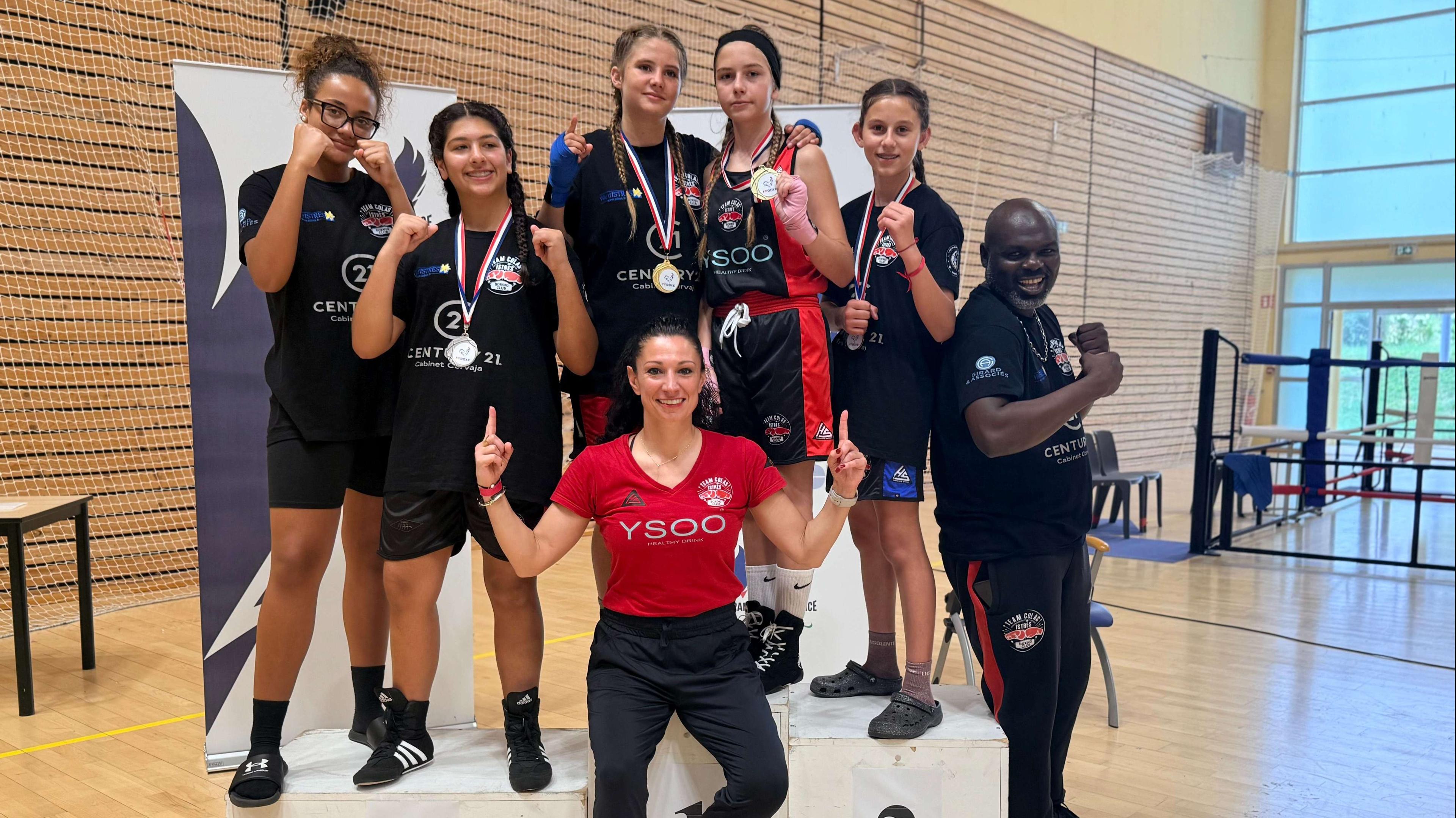  Istres, capitale de la boxe : les filles triomphent à Bourges, un "Grand Chelem" historique pour la Team Colas !