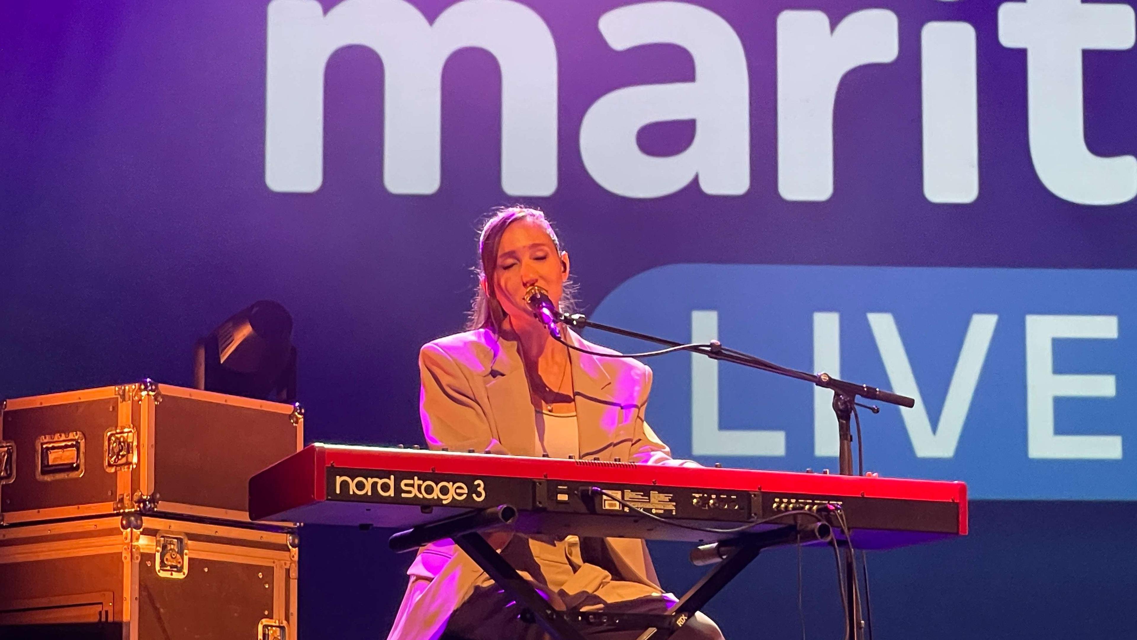 « J’ai fini de rêver tout bas » : après la finale de The Voice, Tessa B envoûte Marignane lors du Maritima Live