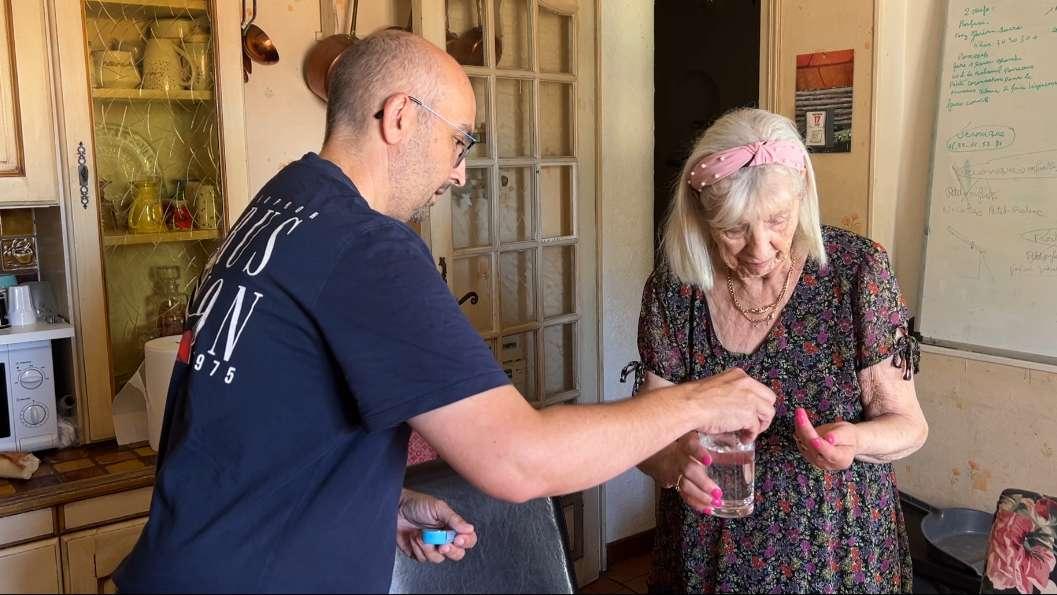 Canicule : à Istres, les infirmiers libéraux renforcent leur vigilance auprès des patients fragiles