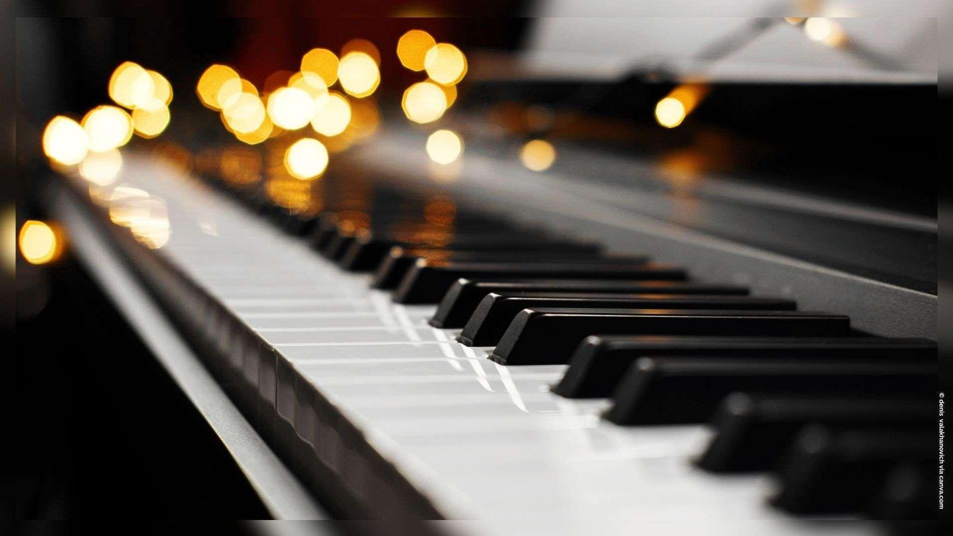 Les Baux-de-Provence : la magie d'André Manoukian de retour aux Carrières de Lumières pour le festival "Les Baux Pianos"